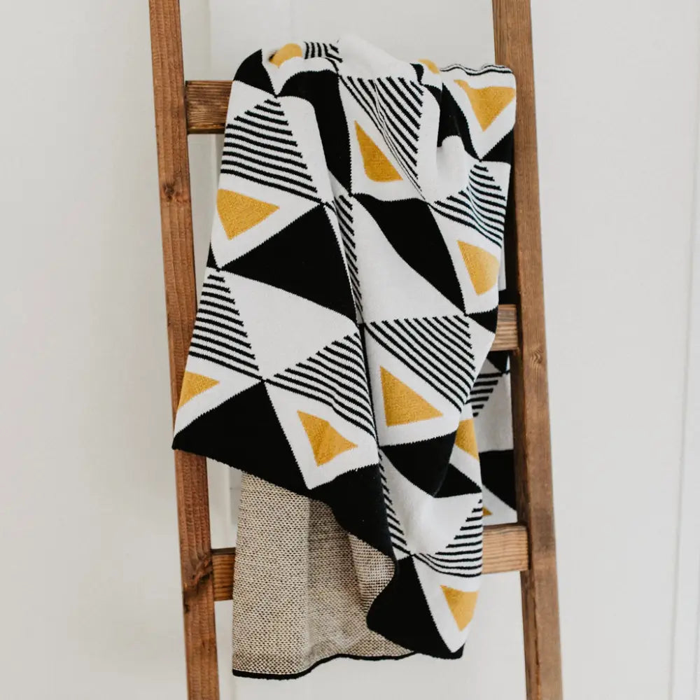 Seek & Swoon Blankets