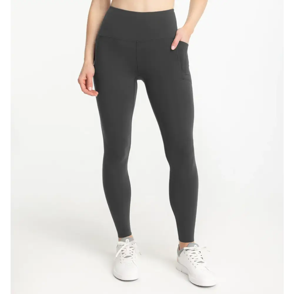 Free Fly Women's All Day Pocket Legging / Black Sand