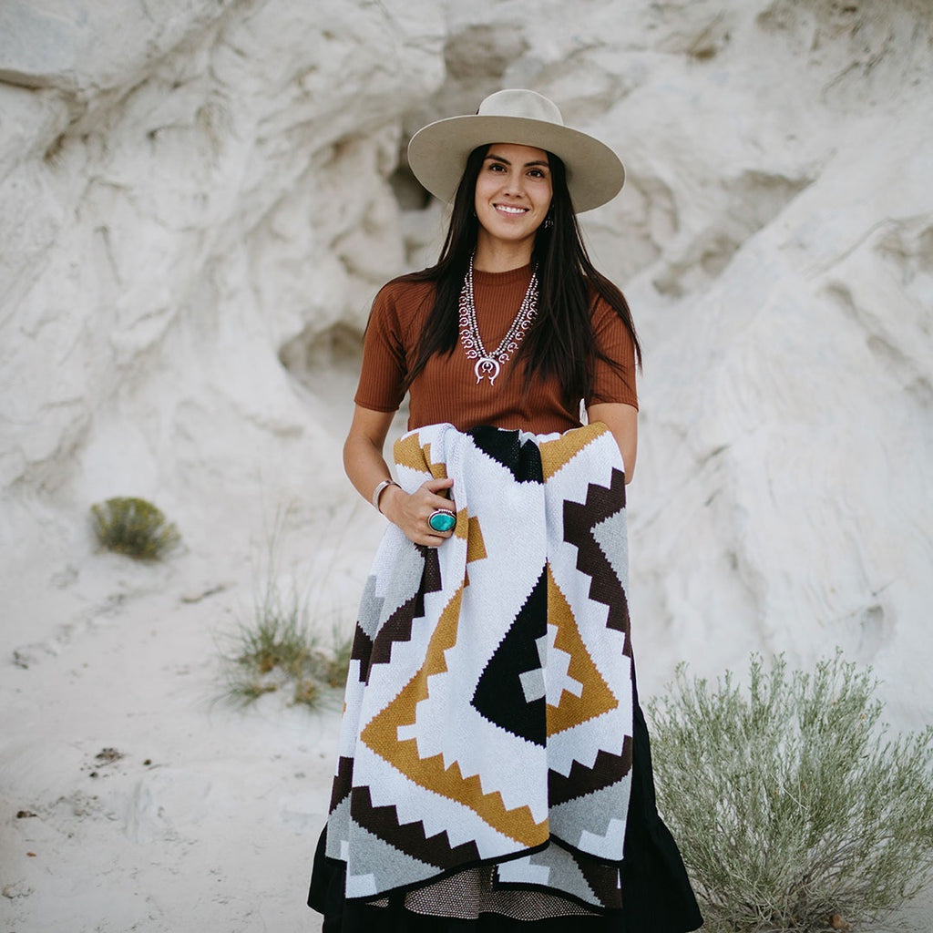 Seek & Swoon Blankets